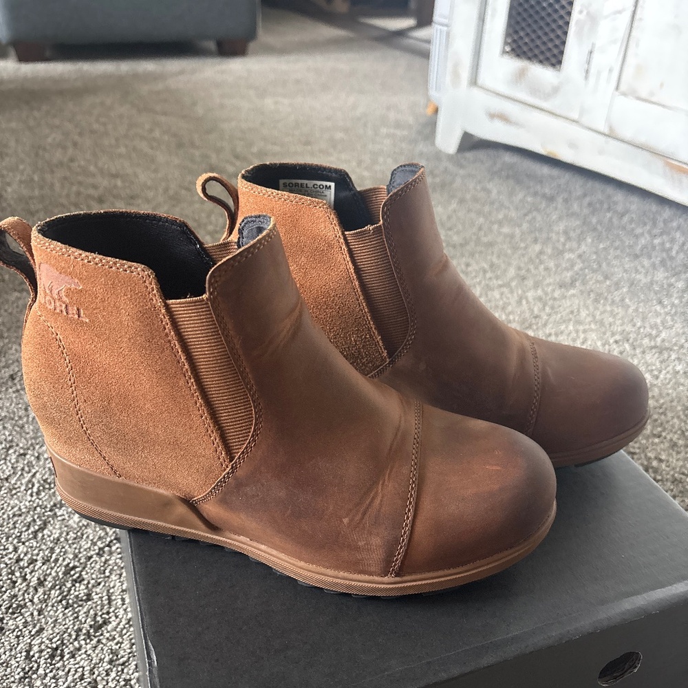 Sorel women’s Evie bootie slip on 8.5